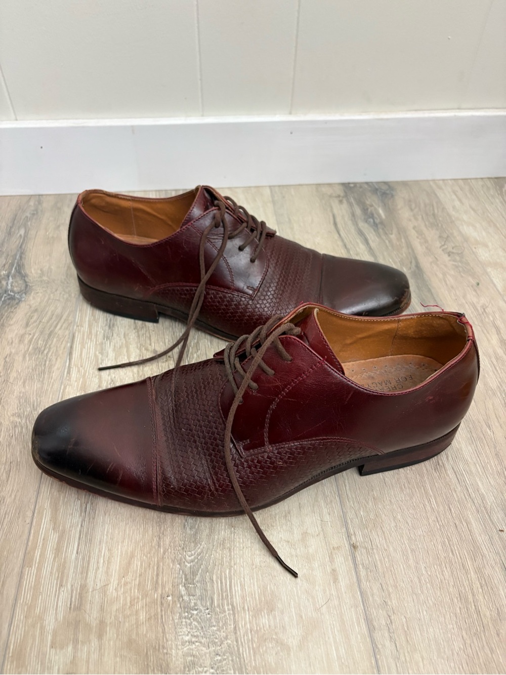 Florsheim Men's Burgundy Lace-Up Leather Oxfords